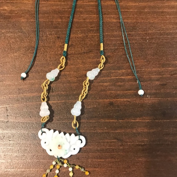 Jade Yogi Necklace - Picture 4 of 4